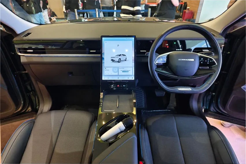 Jaecoo J5 EV interior