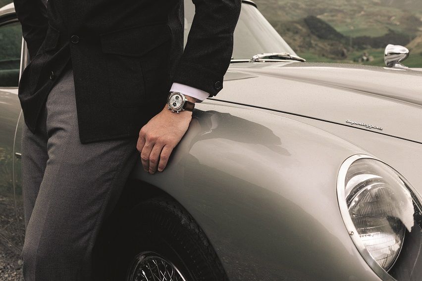 Aston Martin x Breitling