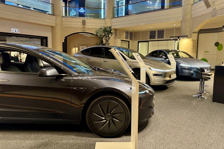 Tesla at Power Plant Mall