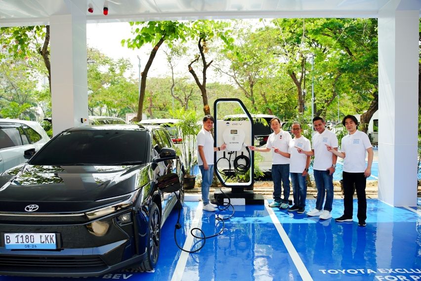 Toyota Hadirkan Exclusive Parking dan Charging Spot di Summarecon Mall Bekasi