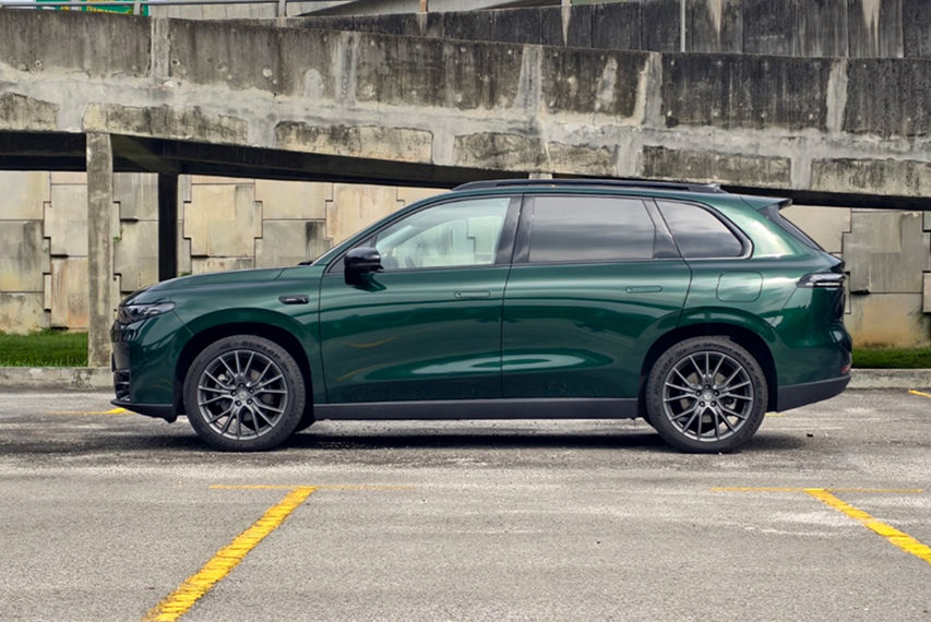 Leapmotor C10 Plus side profile view Malaysia