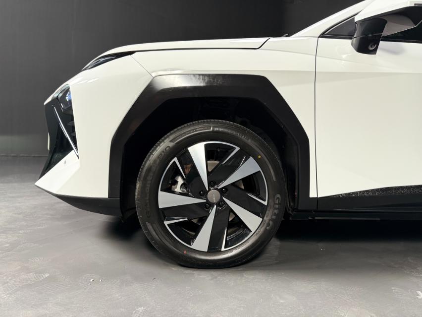Omoda O4