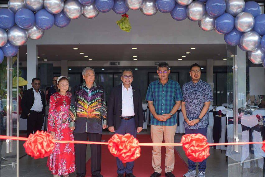 10 new Proton outlets open in 10 days