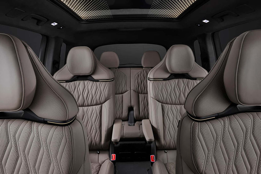 Audi Q9 seats