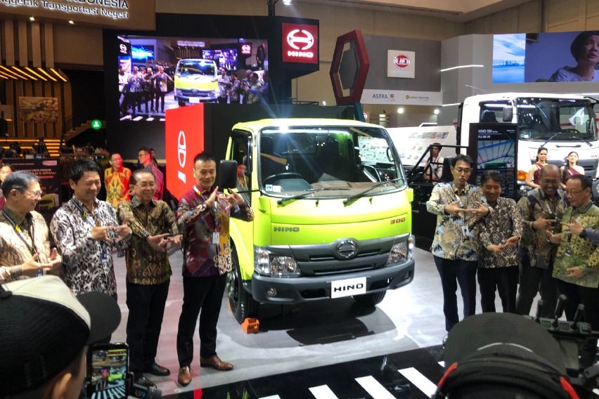 Hino Rilis Sasis Bus RM 280 ABS Retarder, Makin Aman dan Bagasi Melimpah