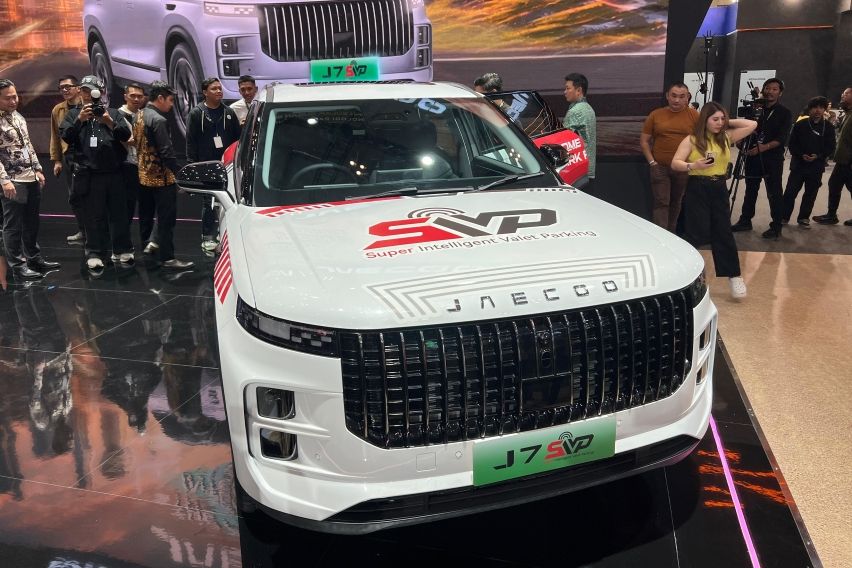 Omoda & Jaecoo Bawa J7 SHS-P SIVP di GIIAS 2026, Bisa Cari Parkir dan Jemput Pemiliknya 