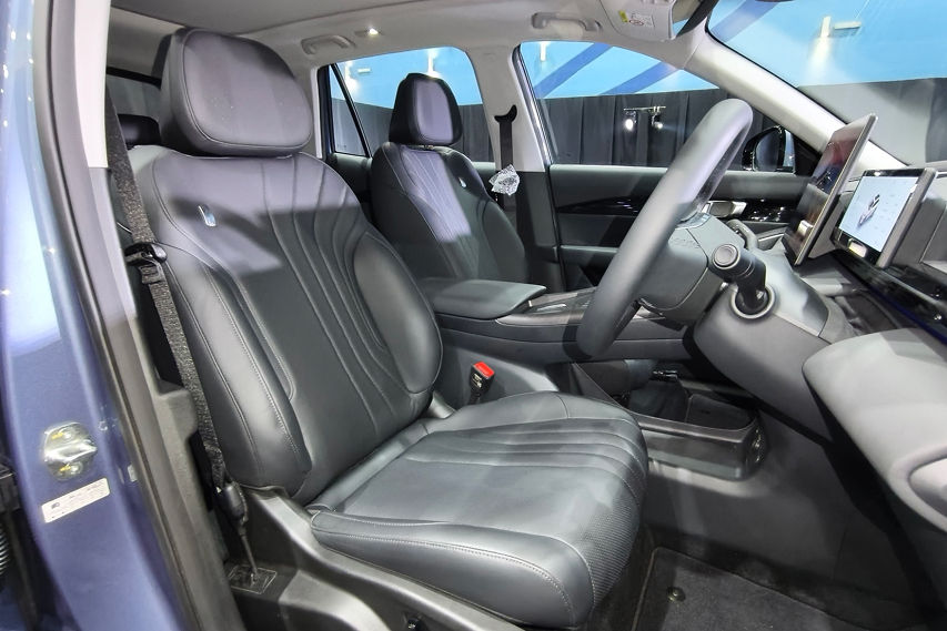 Proton emas7 PHEV CKD front massage seats
