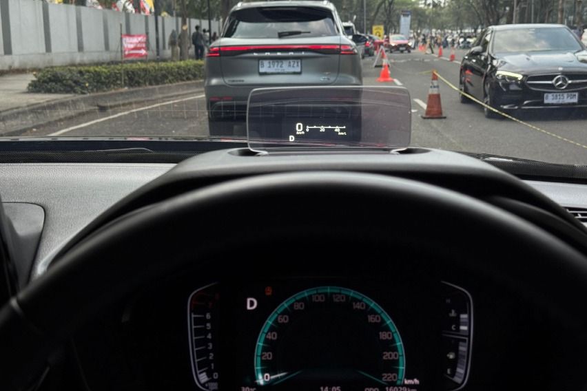HUD grand vitara