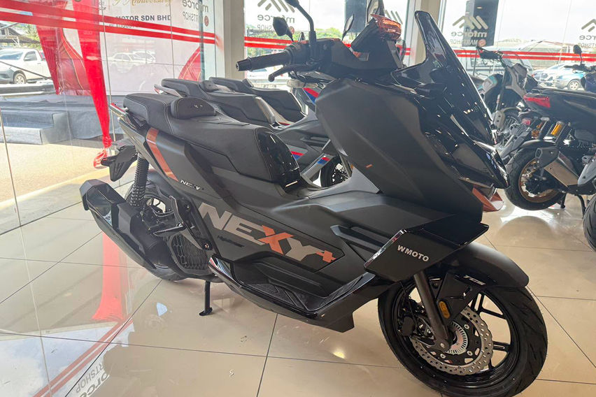 WMOTO NEXY+180 