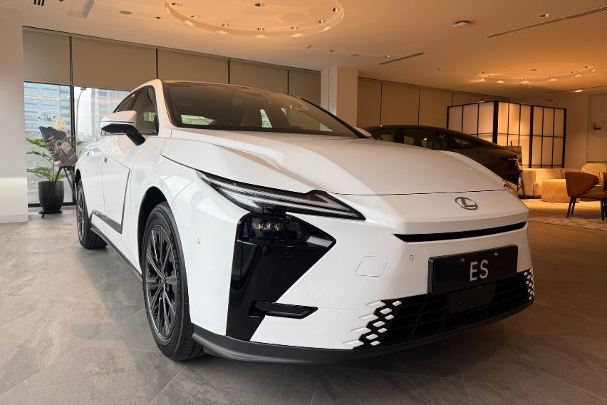 ES 1