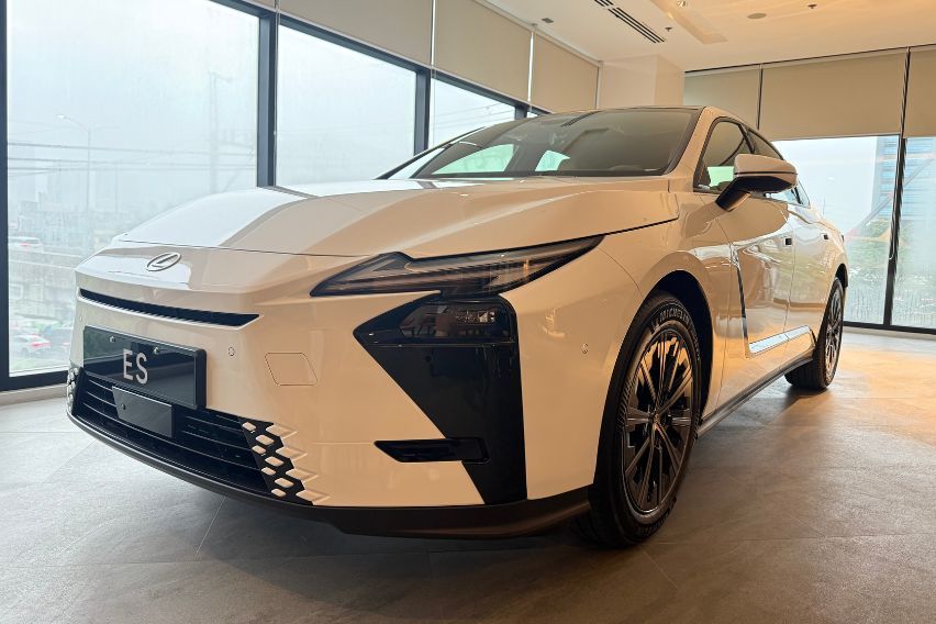 In 7 pictures: Lexus PH unveils all-new ES