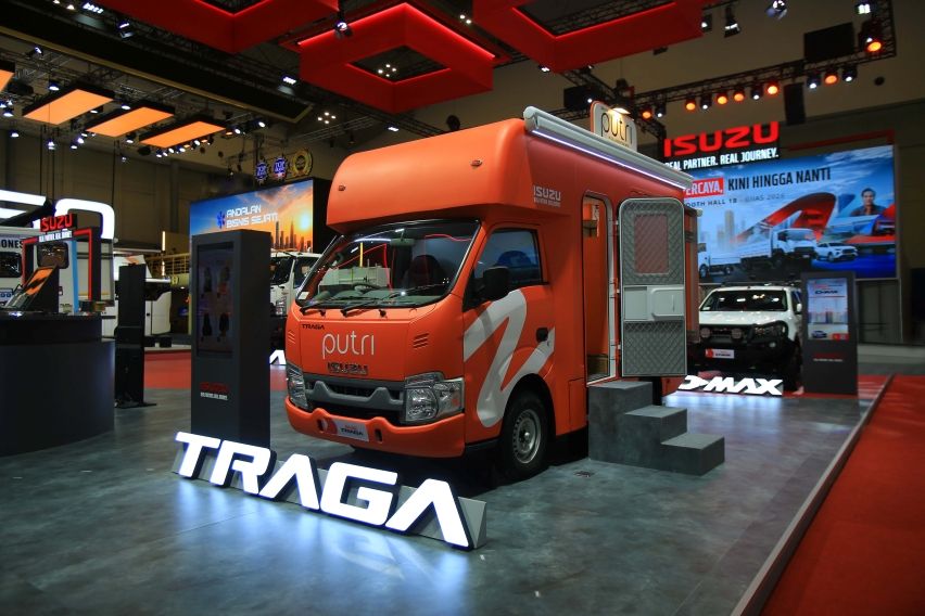 Isuzu TRAGA x Putri Salon Studio di GIIAS 2026