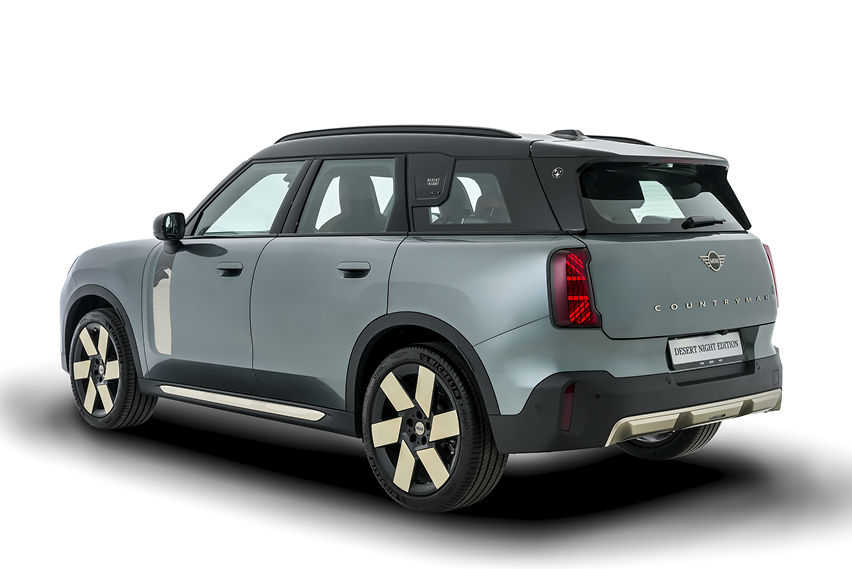 MINI Countryman S ALL4 Desert Night Edition rear view