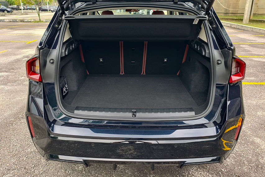 BMW iX1 eDrive20L M Sport boot view