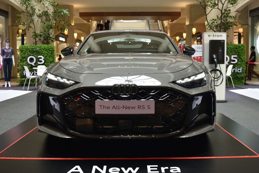 RS5 Avant PHEV 2