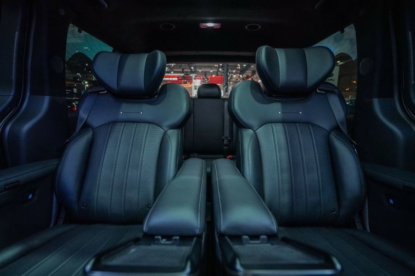 PHOTO 4 - Captain Seat pada the New STARIA GIIAS 2026