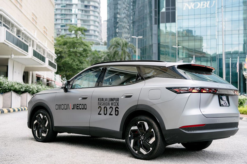 Omoda C7 rear view