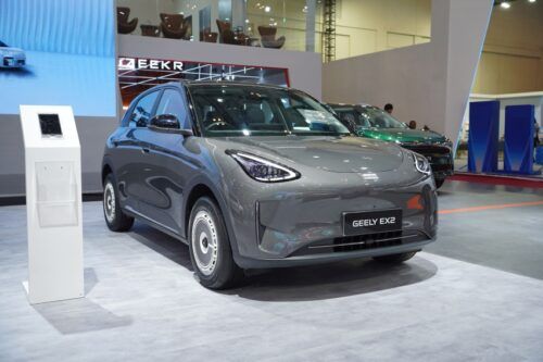 Jadi Inspirasi Modif Ringan, Geely EX2 Gunakan Pelek Retro Futuristik HSR
