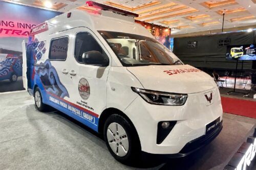 Wuling Gandeng API Hadirkan Mitra EV Ambulans dengan Standar Medis 