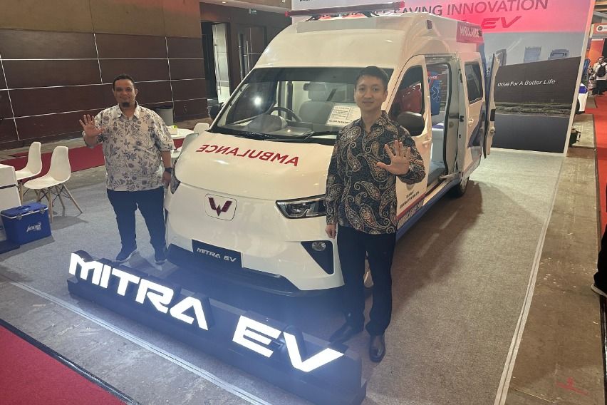 Wuling Mitra EV Ambulans