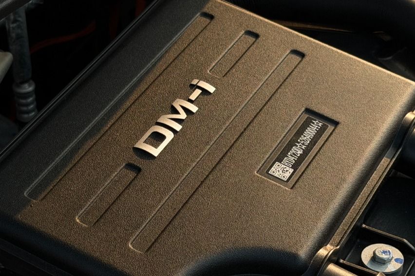 mesin BYD M6 DM