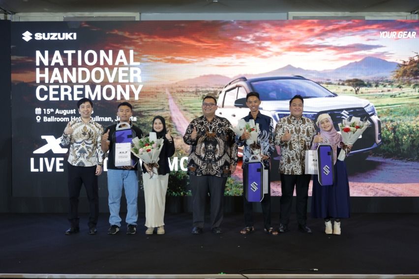 Handover Ceremony Suzuki XL7