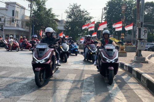 Rayakan HUT RI ke-81, 1.960 Pemotor Honda PCX Gelar Konvoi Simpatik Lintas Daerah