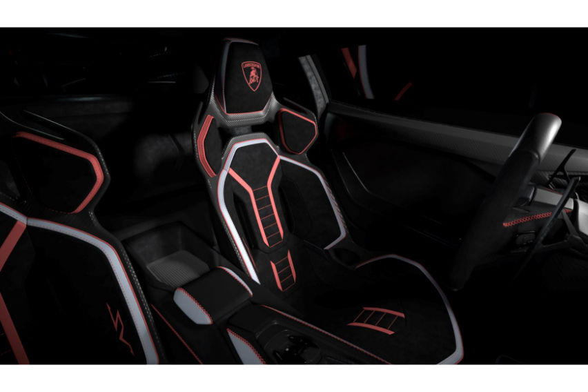 Lamborghini Revuelto SV