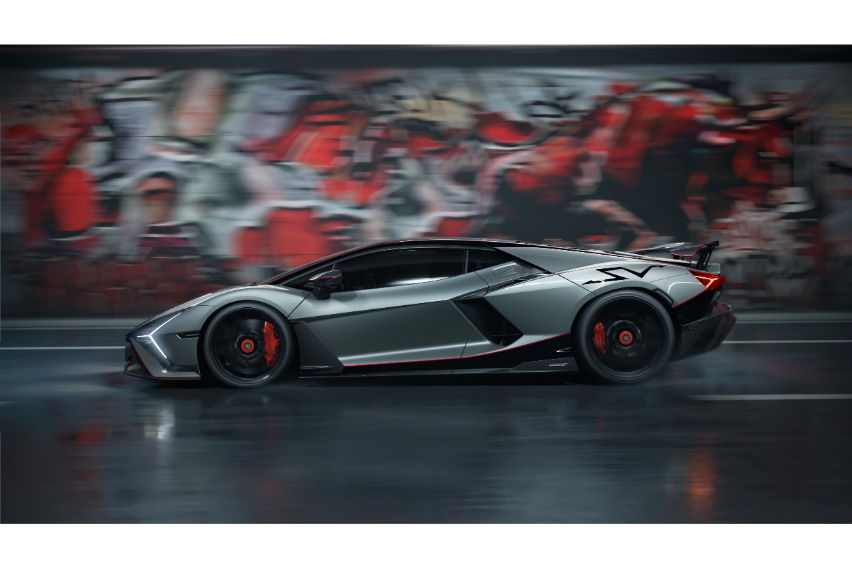 Lamborghini Revuelto SV