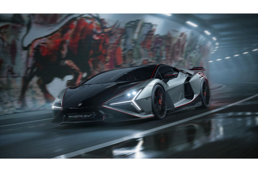 Lamborghini Revuelto SV