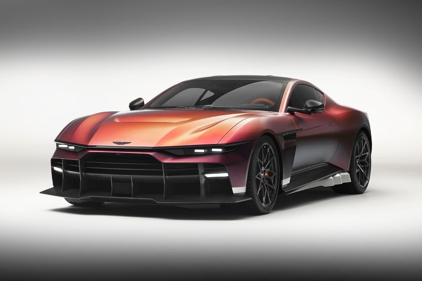 Aston Martin Valen Jadi V12 Front-Engine Paling Bertenaga, Hanya Tersedia 150 Unit