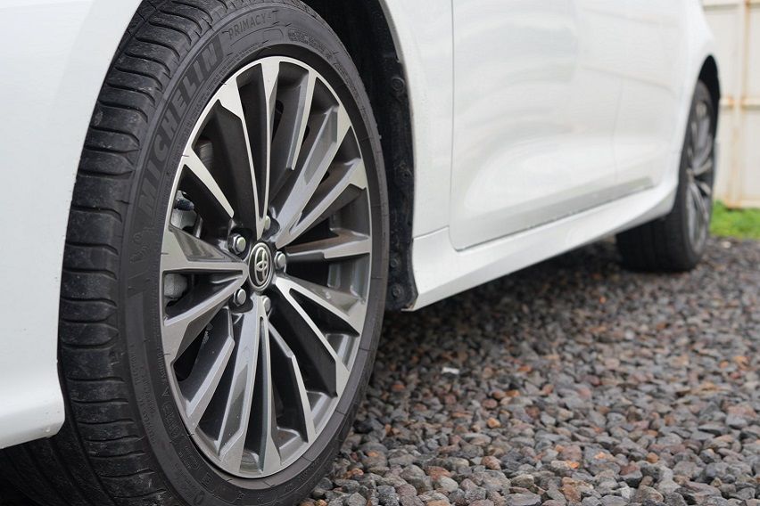 Toyota Corolla Altis GRS HEV