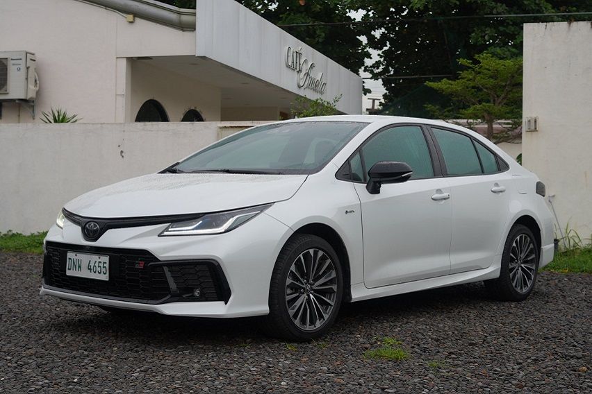 Toyota Corolla Altis GRS HEV