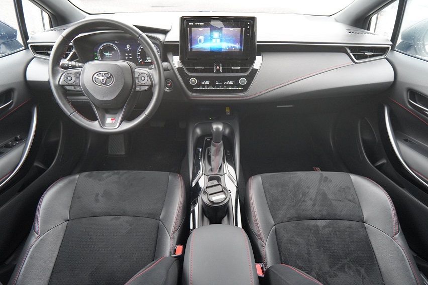 Toyota Corolla Altis GRS HEV