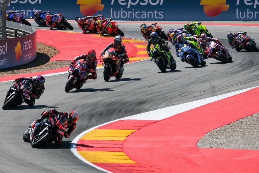 MotoGP Aragon 2026: Dominasi Mutlak Marc Marquez Sapu Bersih Sprint dan Main Race