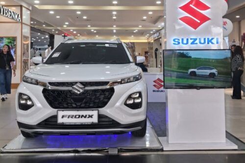 Suzuki Fronx Menyapa Warga Bekasi di OTO Mall Exhibition Metropolitan Mall