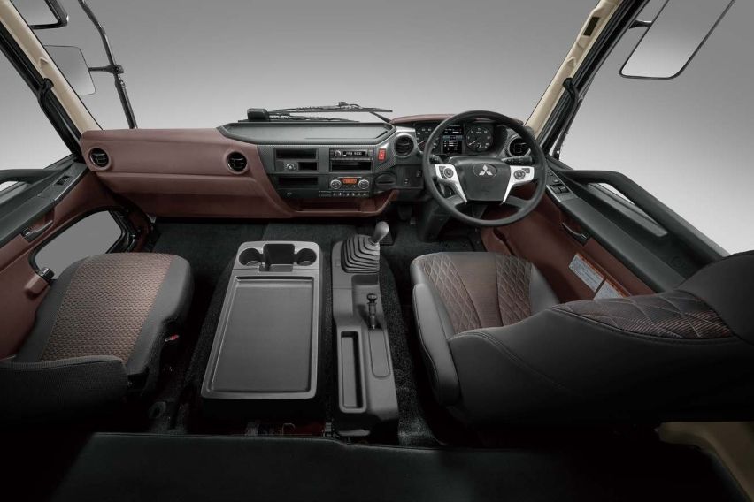 Kabin Mitsubishi Fuso Fighter 2026