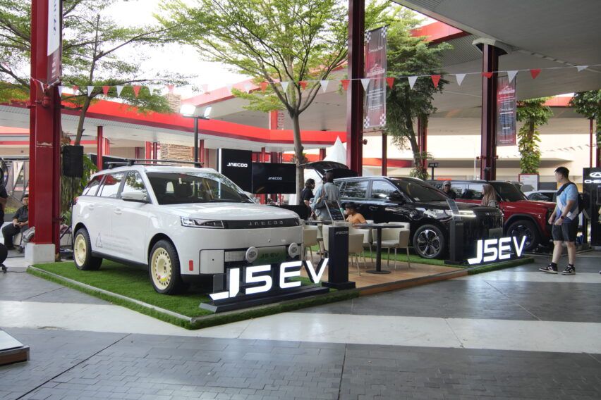Jaecoo J5 EV Unjuk Gigi di The 8th Indonesia Autovaganza 2026, Tampilkan Sentuhan Modifikasi Adventure