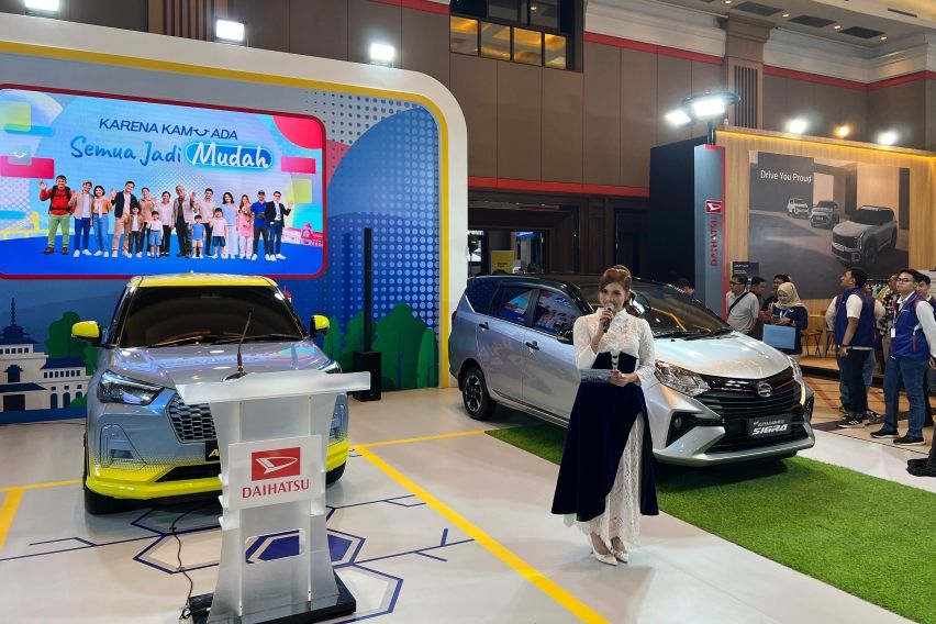 Daihatsu Tampilkan Rocky Hybrid hingga New Sigra di GIIAS Bandung 2026