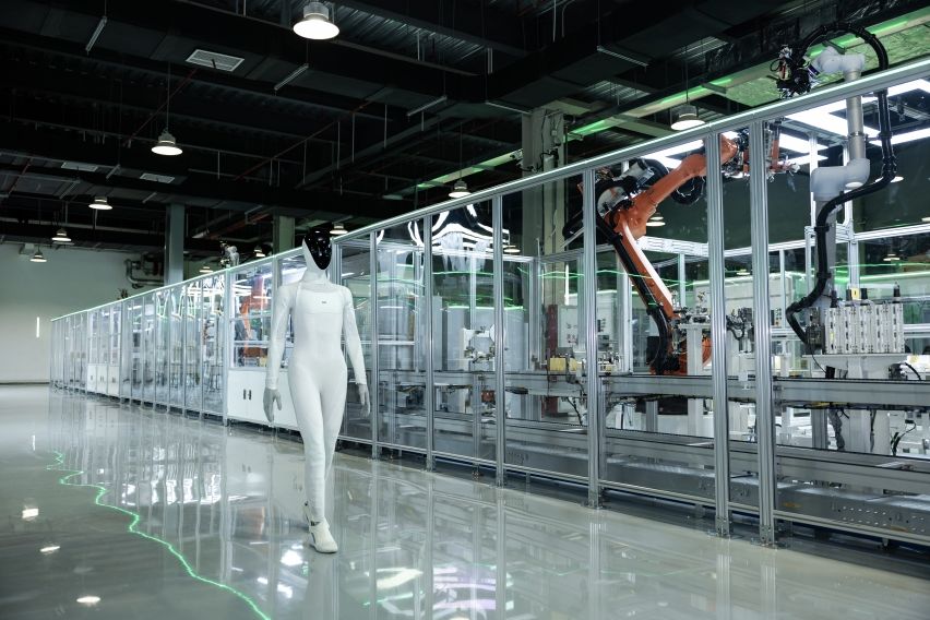 Xpeng Mulai Bikin Robot Humanoid Iron, Target Produksi Massal Akhir 2026