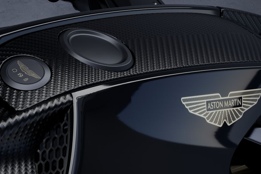 Aston Martin Luncurkan Motor Eksotis AMB 002 Roadster, cuma Diproduksi 300 Unit