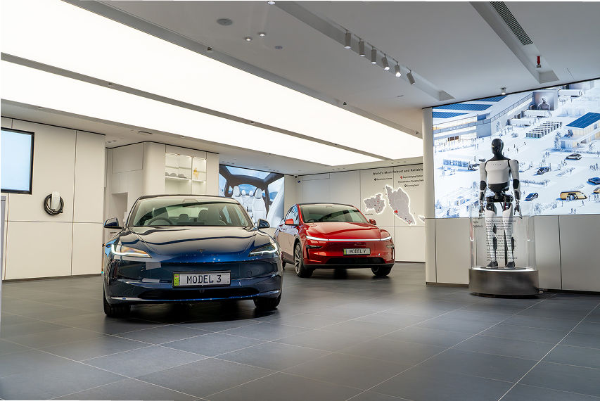 Tesla Experience Centre at Mid Valley Megamall view