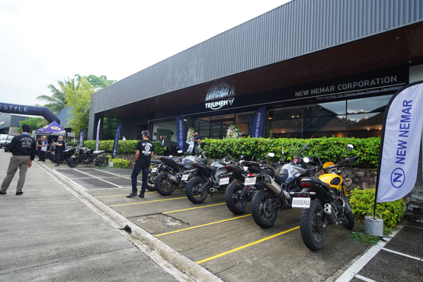 Triumph Lipa
