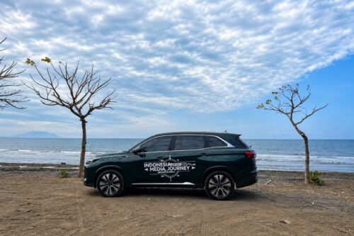Deret Fitur DFSK E5 Plus yang Tidak Dimiliki Rival di Kelas Medium SUV PHEV