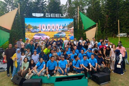 Rayakan 12.000 Konsumen, Geely Pererat Hubungan Komunitas Lewat "10,000+ Reasons to Celebrate"