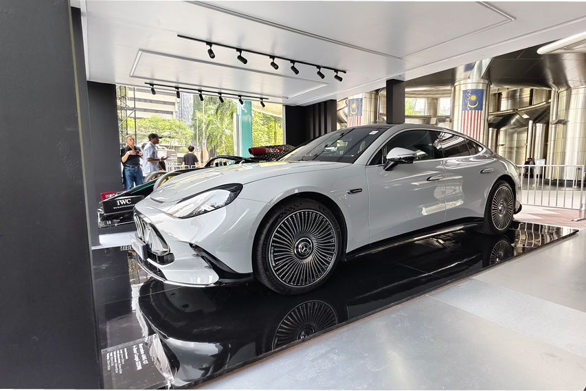 Mercedes-AMG GT 63 4-Door Coup&eacute; side profile view