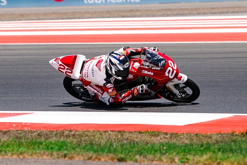 Bintang dan Resky Rebut Podium Moto4 Asia Cup 2026 di Mandalika