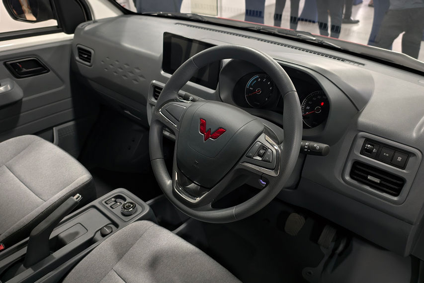 TQ Wuling Porta EV interior view