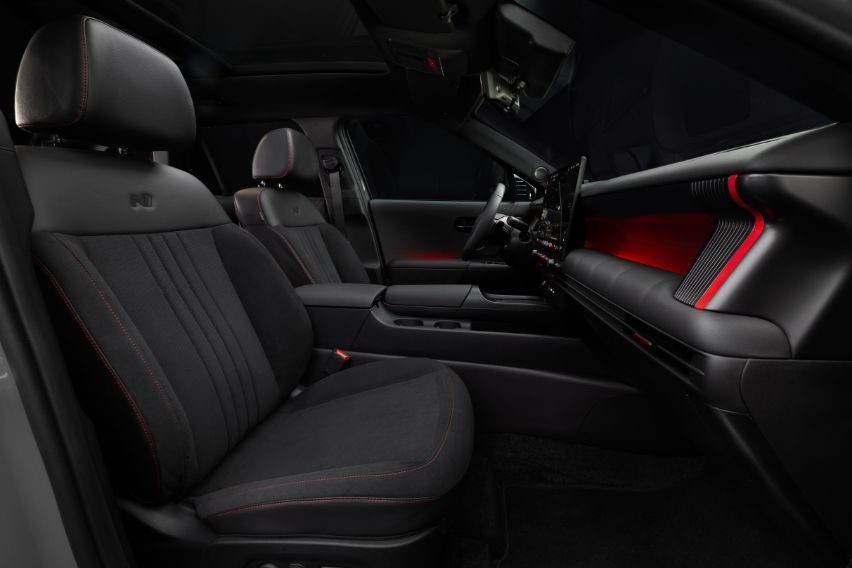 hyundai-tucson-n-line-1026-interior-01