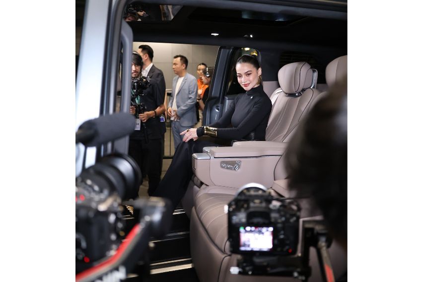 Anne Curtis checks out the X9